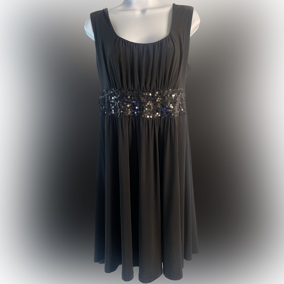 Studio Dresses & Skirts - Little Black Dress Size 12